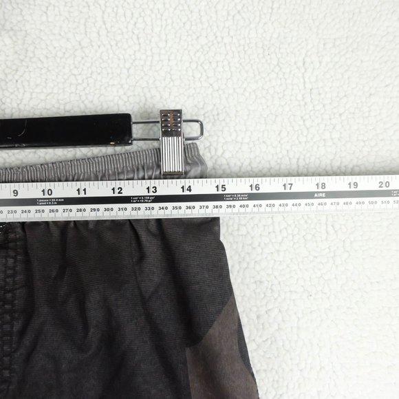 Quiksilver Swim Trunks Mens Small Gray Black Cargo Pocket Lined Beach Surf Swim - Picture 5 of 10